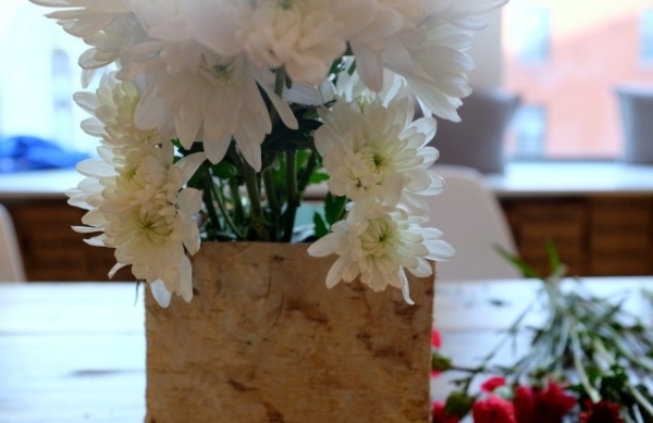 Így helyezd el a virágokat, hogy a kutyának mancsa is legyen!