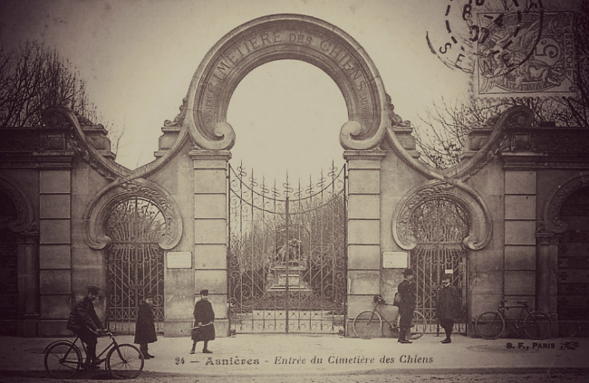 A Cimetière des Chiens bejárata