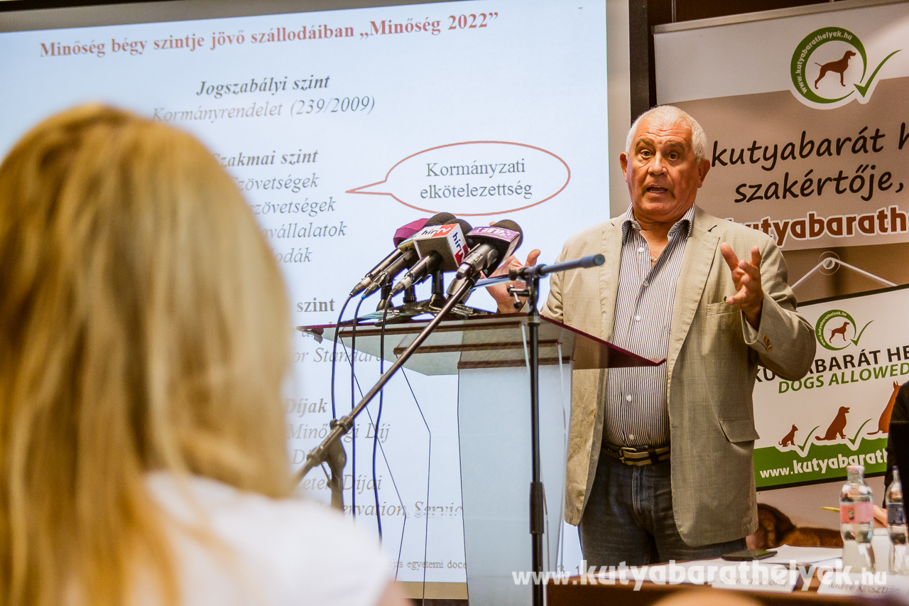 Dr. Juhász László szállodai szakértő, egyetemi docens