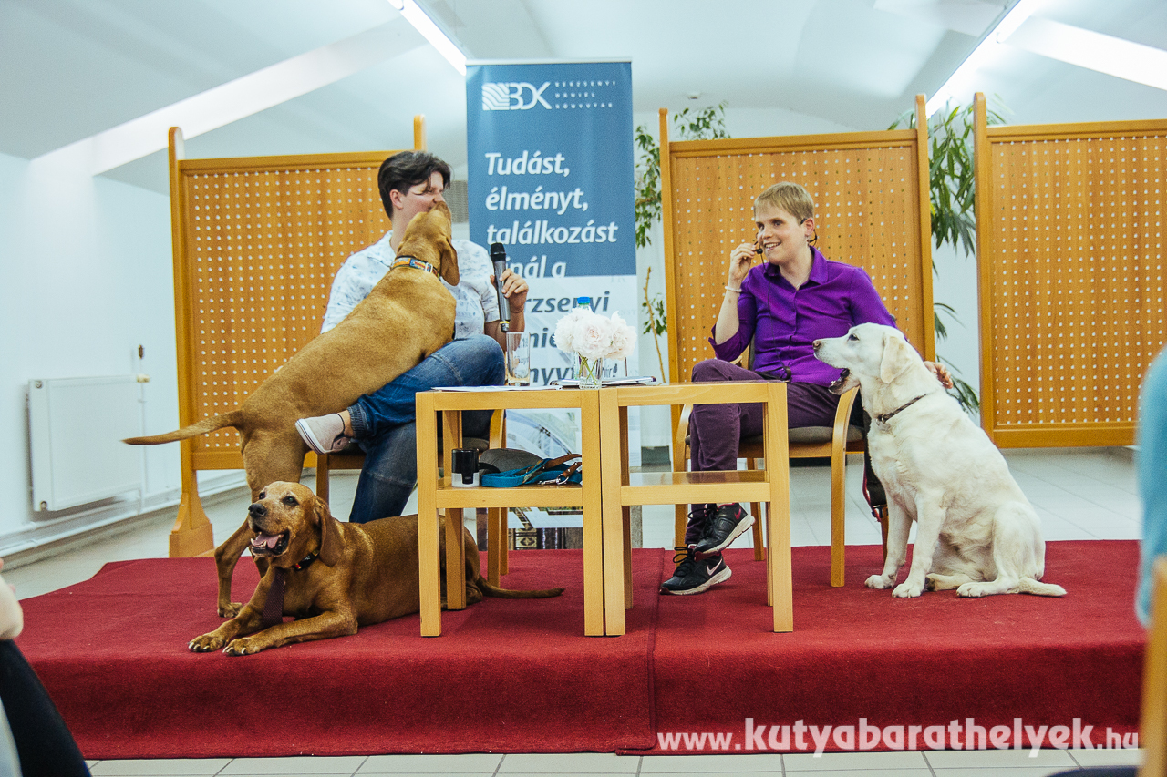 Max, Magos Judit ölében Deménnyel, Horváth Nikoletta és Lili 