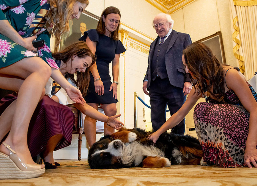 A női jégkorong válogatott szívét is rabul ejtette a miniszterelnök kutyája