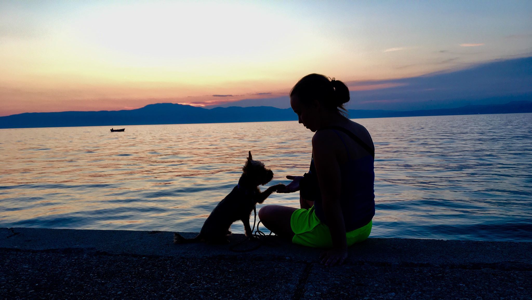 A környéken nagy sétákat lehet tenni akár a természetben, akár valamelyik hangulatos kisvárosban