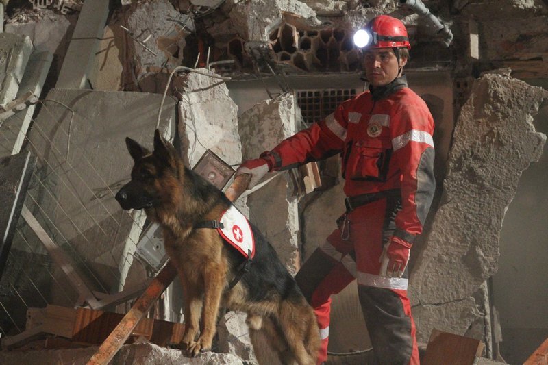 Részlet a Mancs című filmből