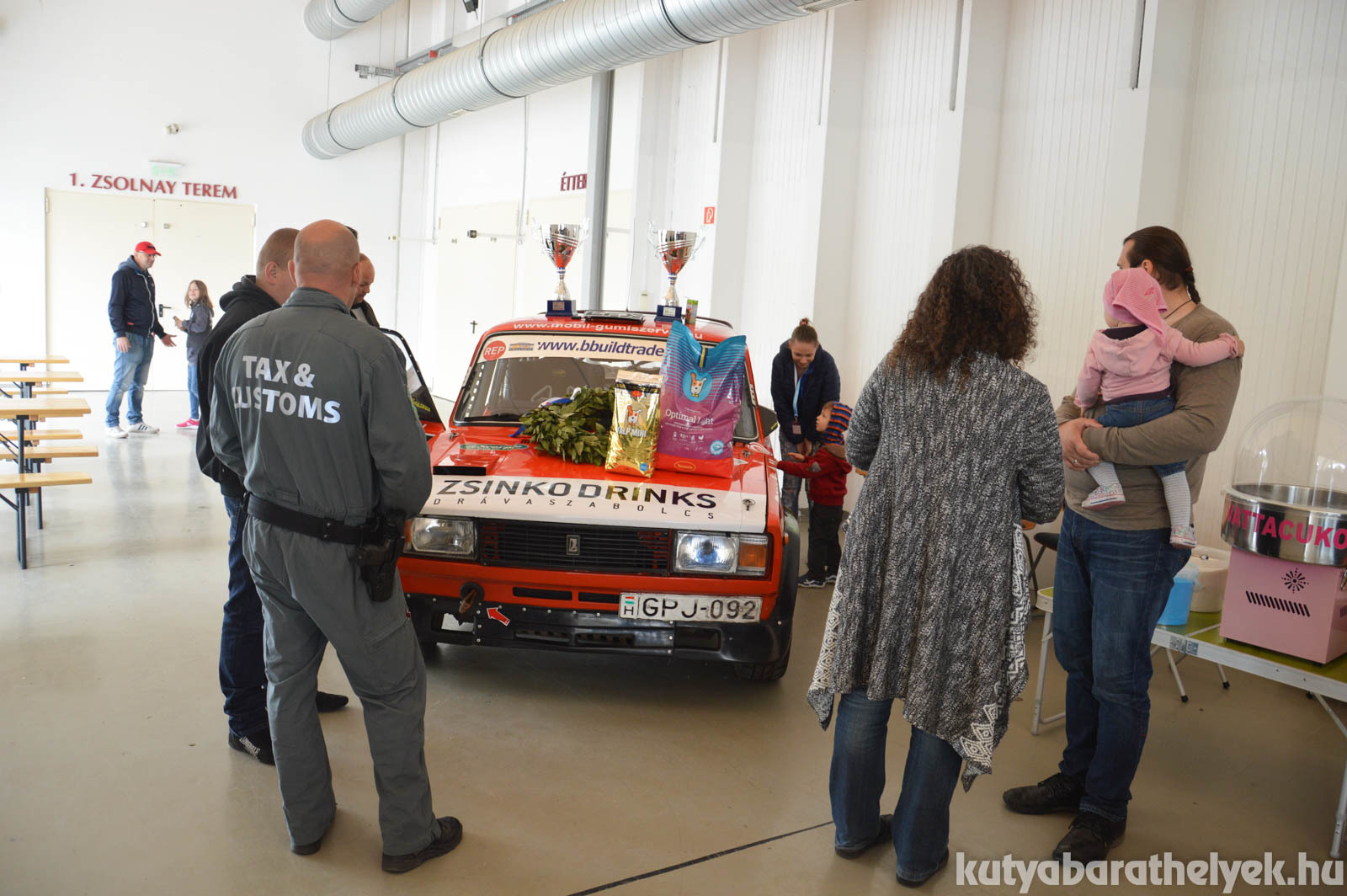 A Király Racing Team adományt is gyűjtött az állatvédő szervezetek számára