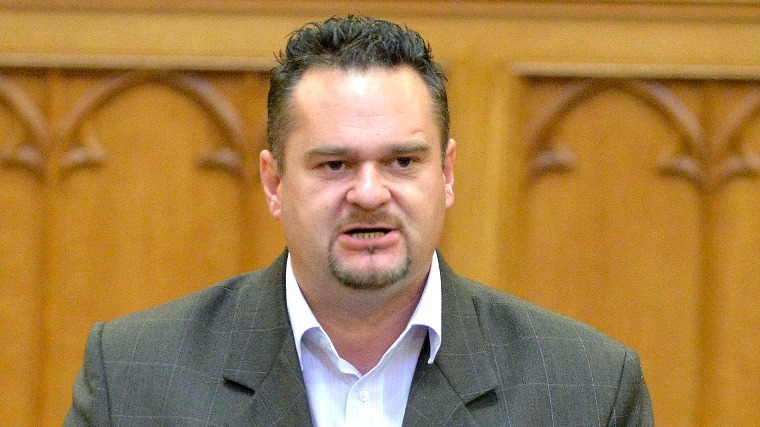 Egyed Zsolt: 2016 az állatvédelem éve lesz a Jobbiknál!