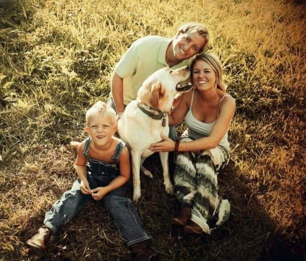 A labrador családja körében