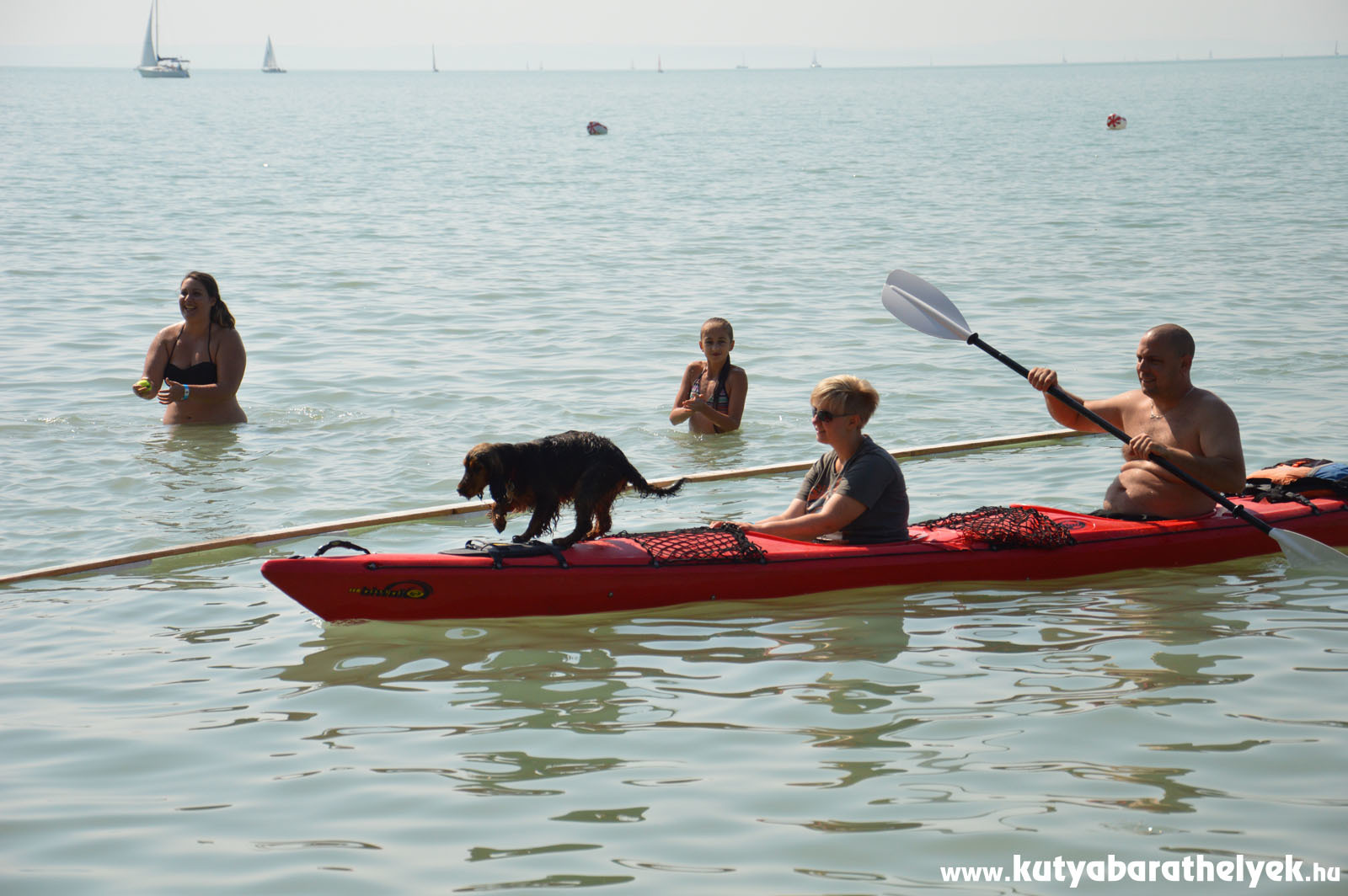 Kajakozás a gazdikkal a Balatonon