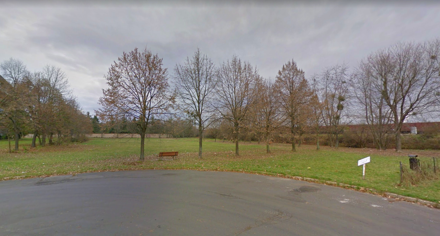 Kutyafuttató Szombathelyen - Pázmány Péter körút buszforduló