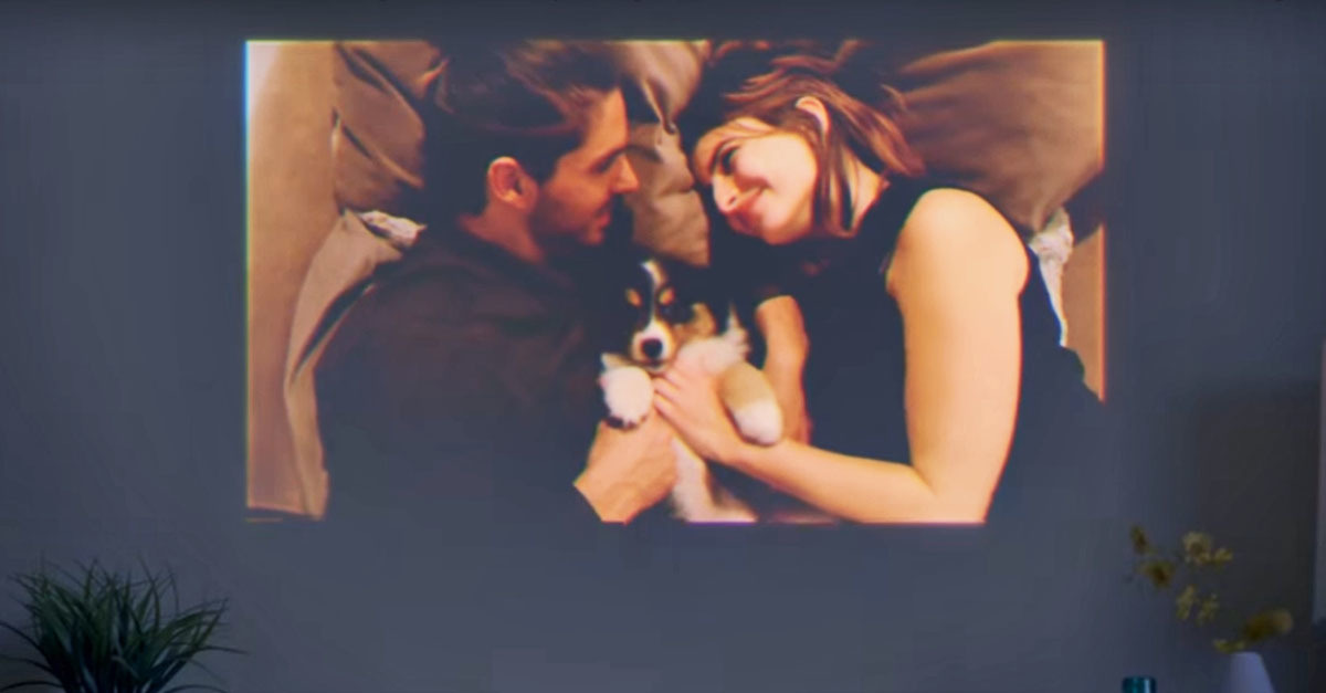 Boldog család, melynek tagja a kutya is!