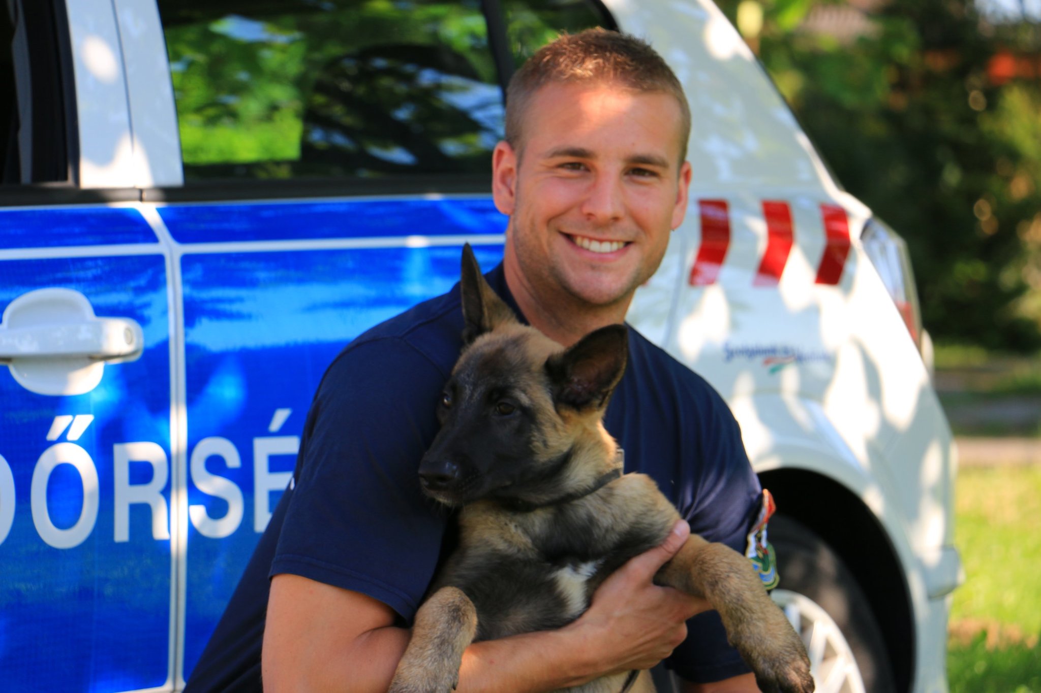 Anthrax, a leendő rendőrkutya és vezetője, Vízhányó Gábor rendőr főtörzsőrmester