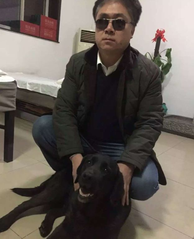 Tien Feng-po elmondta: már családtaggá és élete meghatározó részévé vált a labrador