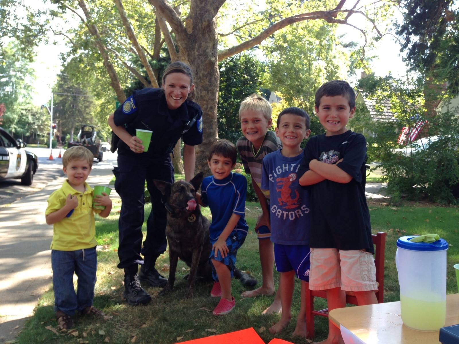 Rollo, és gazdája ugyanazon a napon vonultak vissza a szolgálattól