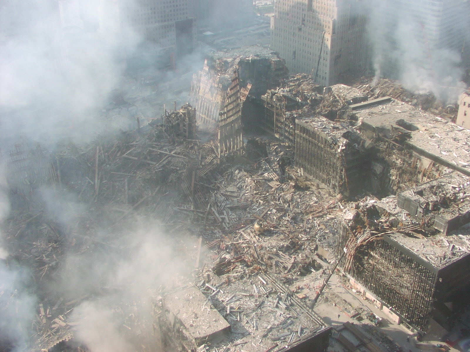 2001. 09. 11. Bretagne is ott volt a mentőcsapatok között