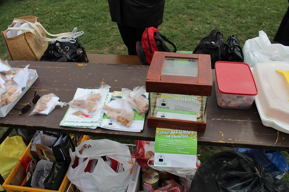 A Vackó Állatvédő Egyesület részére gyűjtött adományok egy része 