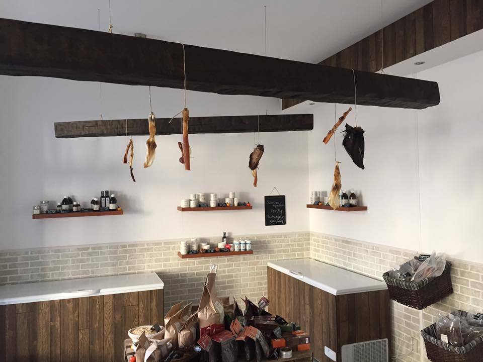 A Fanni's Barfshop üzletében húsok és étrendkiegészítők közül is válogathatunk