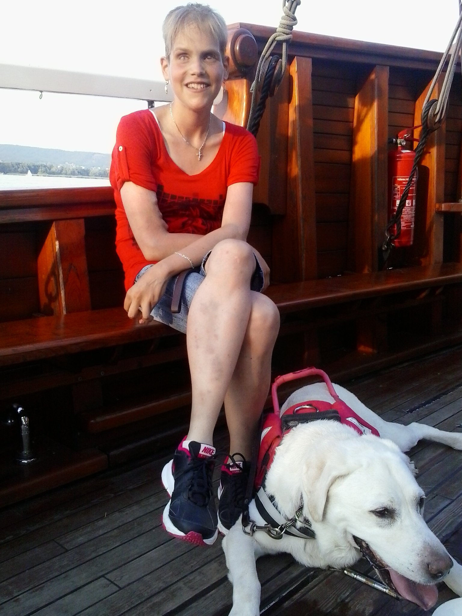 Niki és Lili nyaral a Balatonon