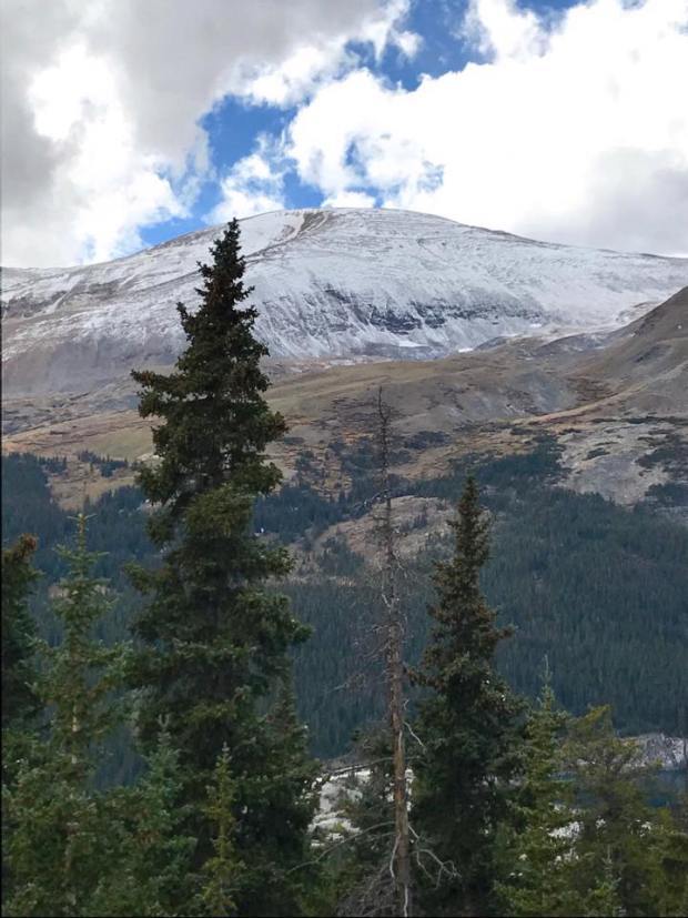 A 4320 méteres hegycsúcson szinte bárhol lehetett Chloe