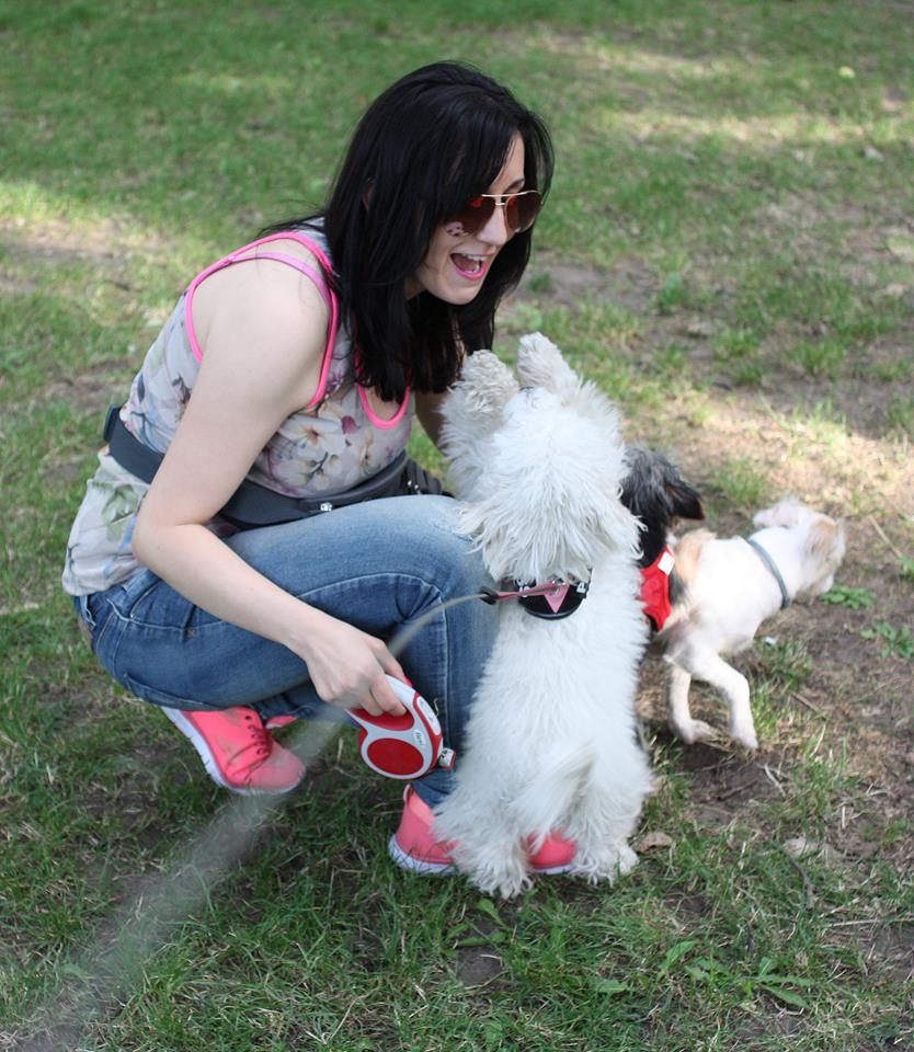 Fotó: Gálik Zsófia. Ízelítő az ÁlmosFelhő kutya-fitness foglakozások hangulatából.