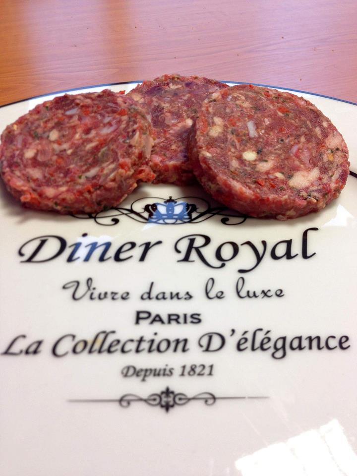 A fagyasztóból felengedésre kikészített adag kb. 30 perc múlva etetésre alkalmassá válik