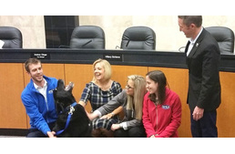 Kutya lett a polgármester Nevadában!