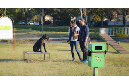 Megújult kutyafuttatót adtak át Zuglóban